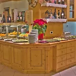Pineta Pastry