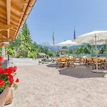 Pineta Pastry Hotel