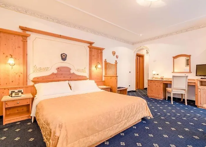 Hotel Pineta Pastry 4*