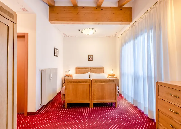 Hotel Pineta Pastry 4*