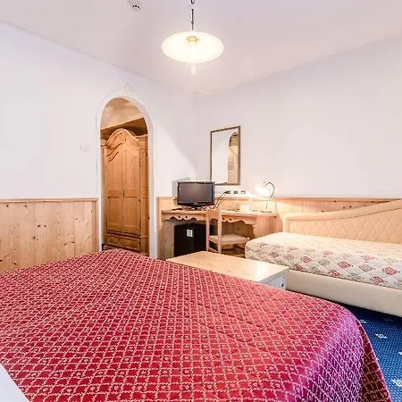 Pineta Pastry Ξενοδοχείο 4*