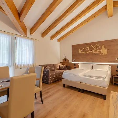 Hotel Pineta Pastry 4*