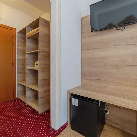 Pineta Pastry Hotel 4*