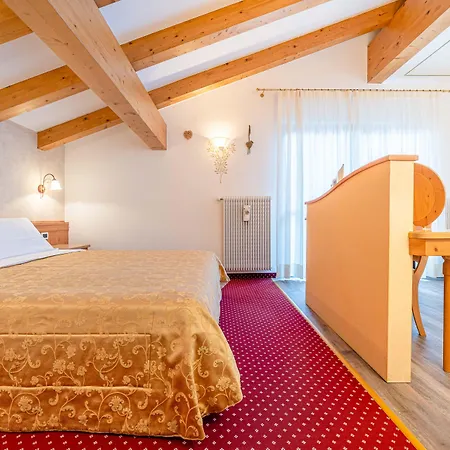 Pineta Pastry Hotel 4*